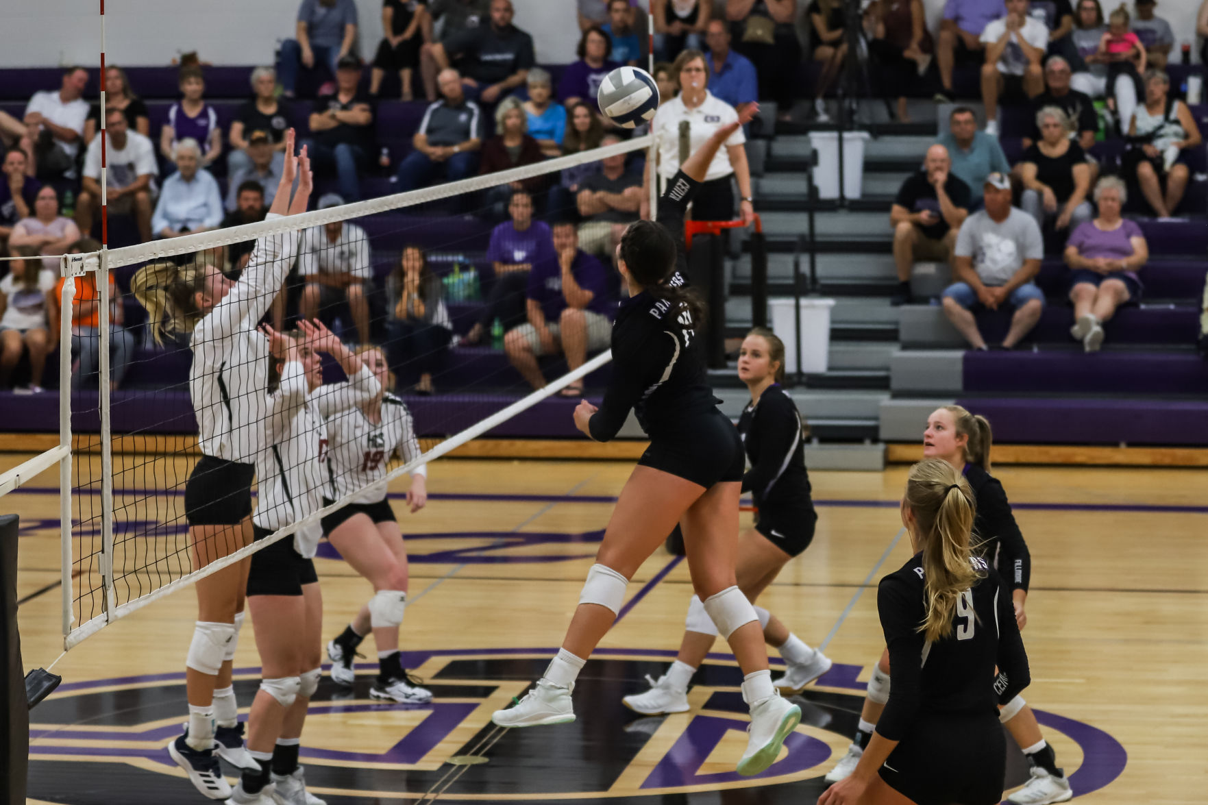 Heartland VB vs Fillmore Central (23).JPG